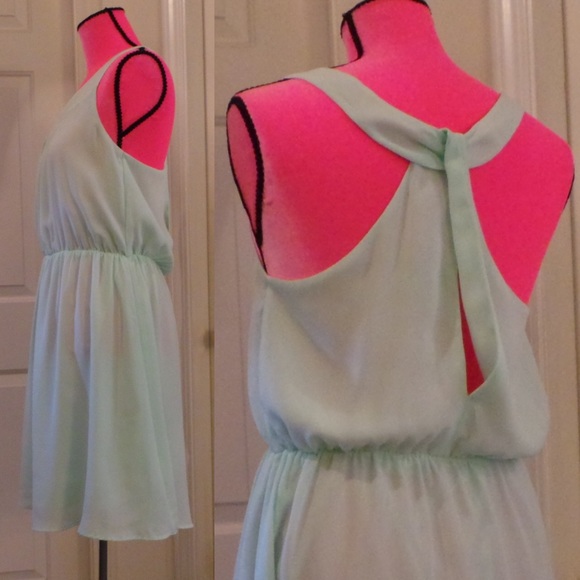 Mint green H&M dress w/peekaboo back - Picture 3 of 3